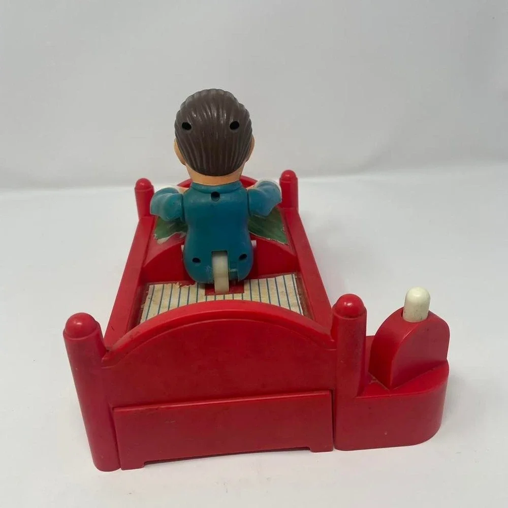 Vintage Don't Wake Daddy replacement bed & figure game piece